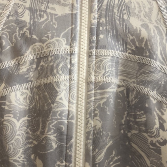 Define jacket - Picture 3 of 8